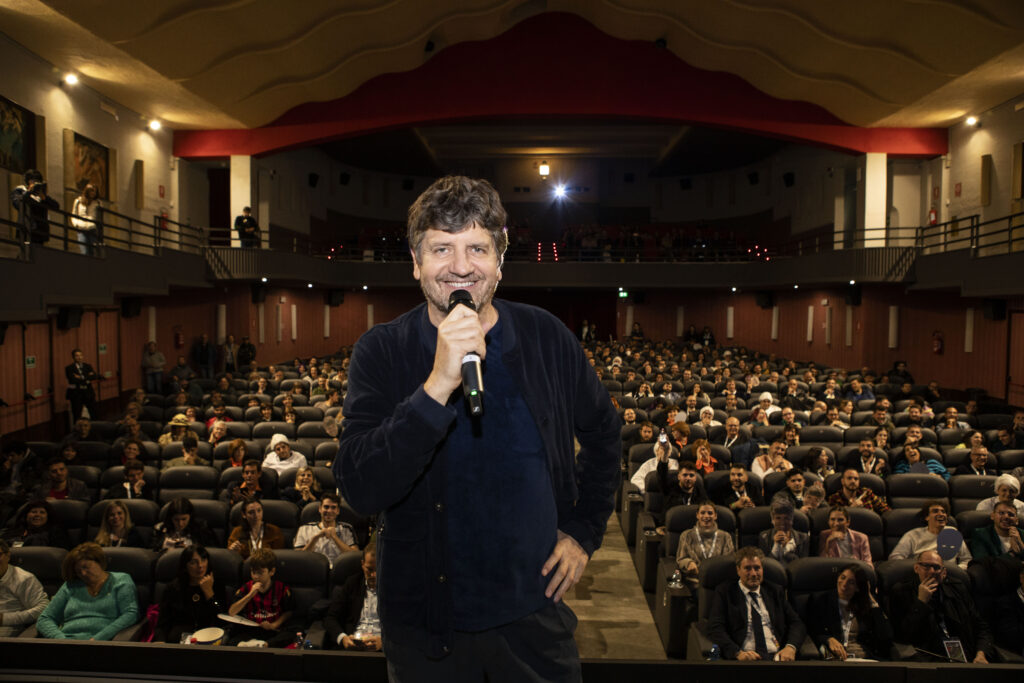 Amazing - Fabio De Luigi