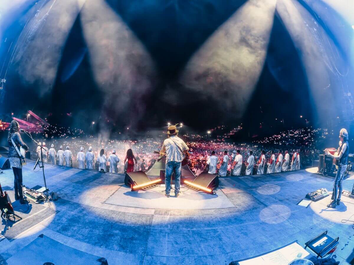 un'immagine dal palco Overdose D'Amore: Zucchero in tour nel 2025