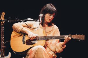 tour Erica Mou. Crediti per la foto: Virginia Bettoja