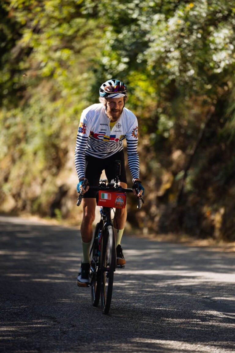 Lorenzo Jovanotti: bike concert al 30° No Borders Music Festival, il 26 luglio 2025 Lorenzo Jovanotti verso il Bike Concert