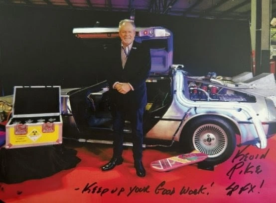 Kevin Pike premiato al Romics, in foto elementi dal film Ritorno al Futuro